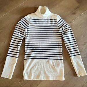 J Crew Perfect Fit Mock Neck Pullover Sweater Striped Navy Cream Cotton 28” Bust